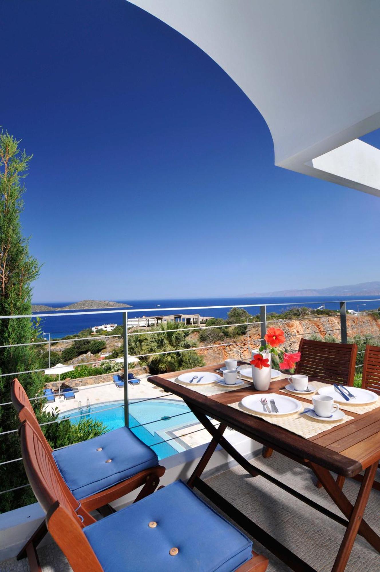 Villa Living Residences *