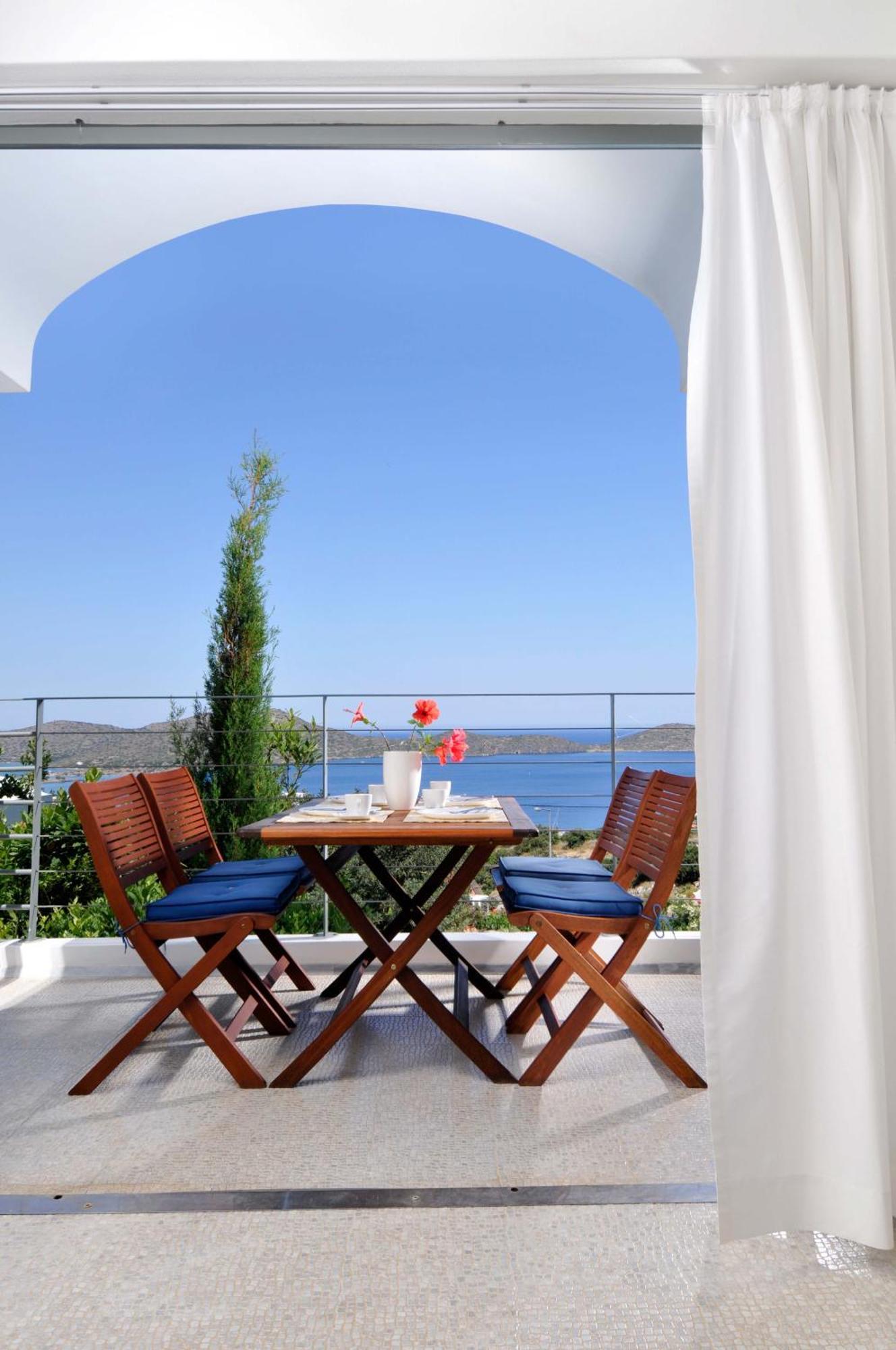 Living Residences Villa *